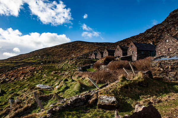 Kerry-Cottage-Hill